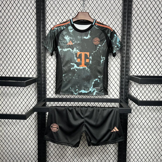 Kit Enfant Bayern Munich 2024/2025